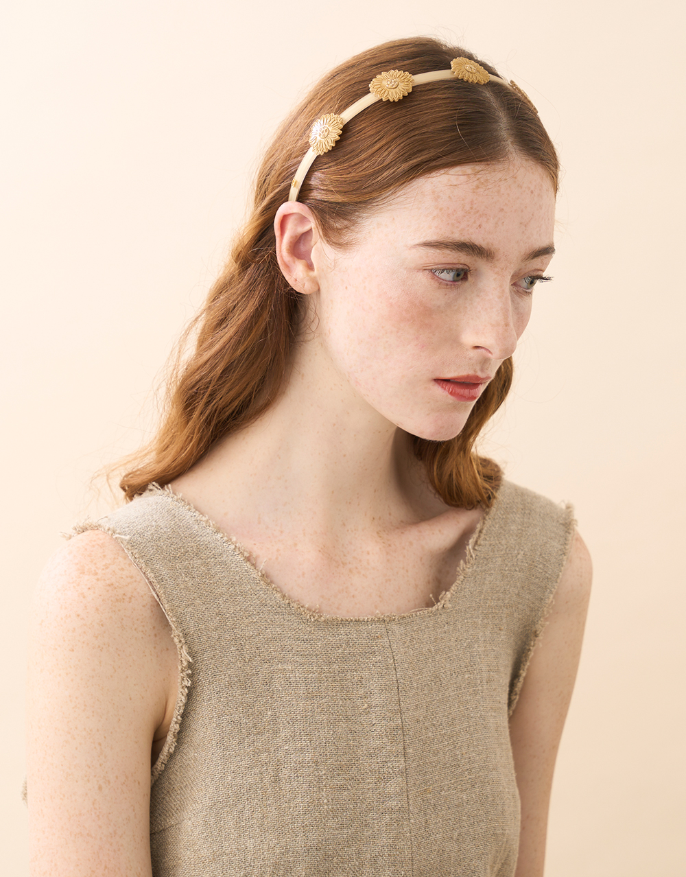 Alexandre de Paris hair accessories : jaw clips, hair