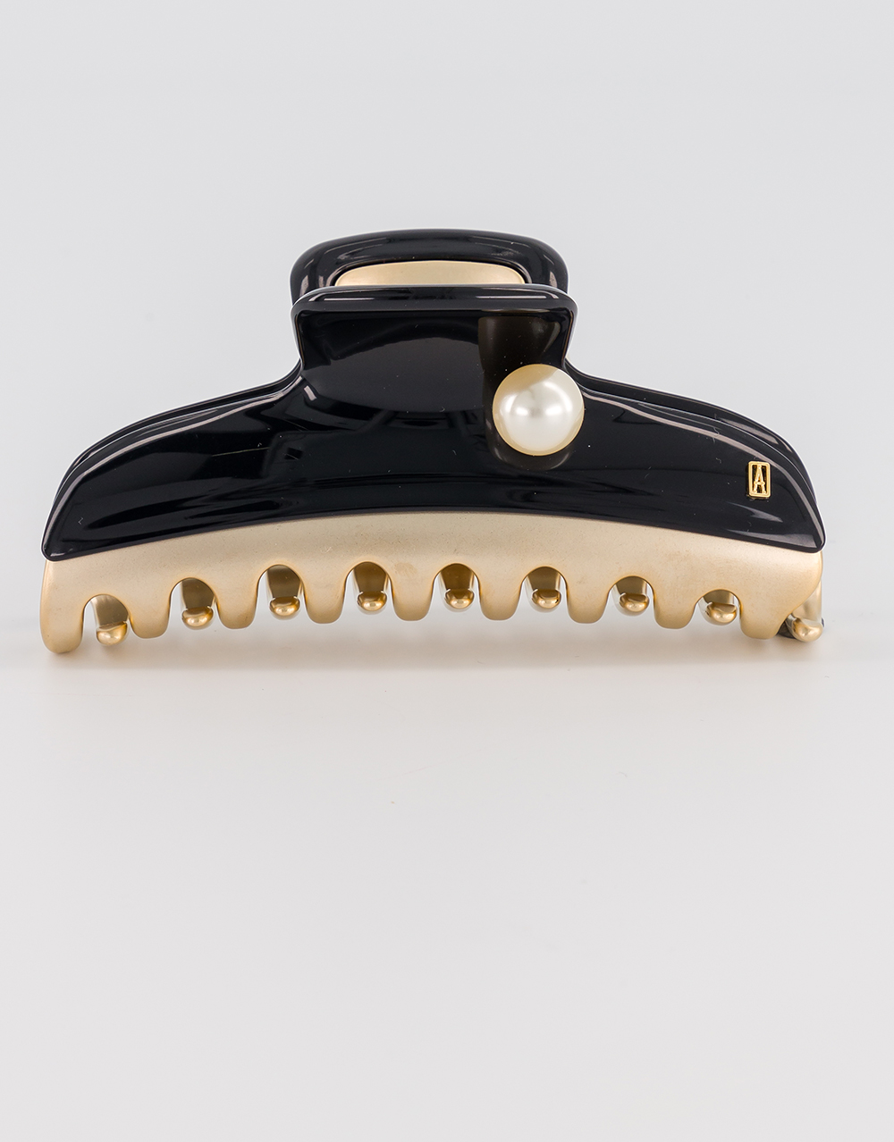 PEARLS - Alexandre de Paris E-Shop PEARLS - Alexandre de Paris E-Shop